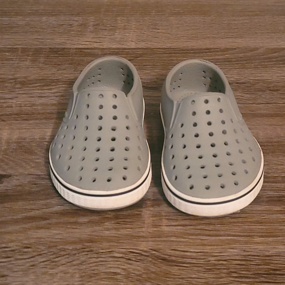 Gently Used, Gray, Native Shoes